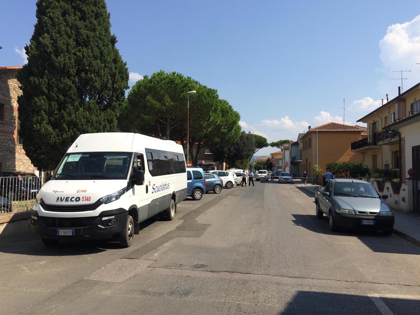 Bimbo morto a 4 anni, indagati la mamma e l’autista del bus. I motivi nelle ipotesi della Procura
