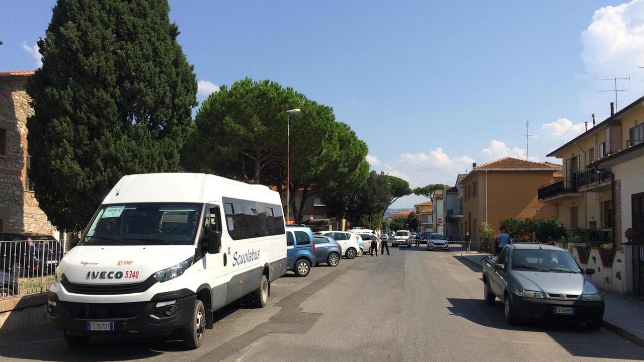 Bimbo morto a 4 anni, indagati la mamma e l’autista del bus. I motivi nelle ipotesi della Procura