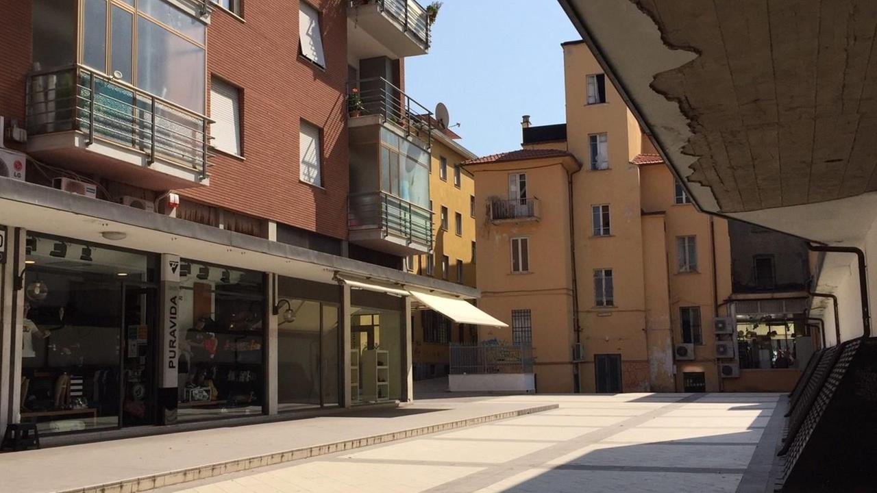 «Se ti affacci ancora sei morto»: baby gang terrorizza i residenti