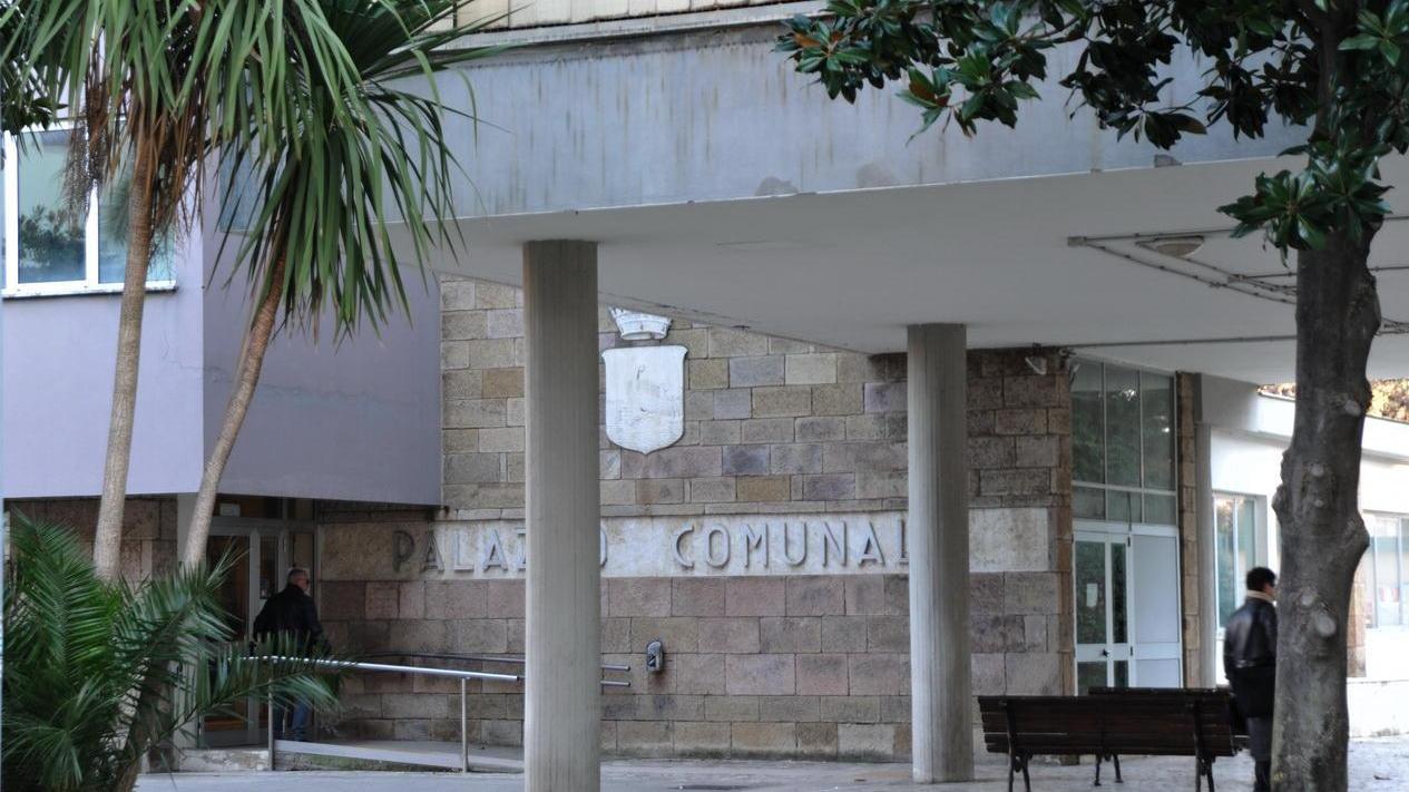 Il palazzo comunale di Follonica