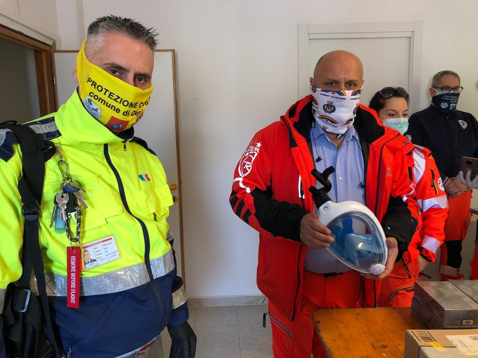 Massimiliano Rugo (a sinistra) con il sindaco di Cecina, Samuele Lippi