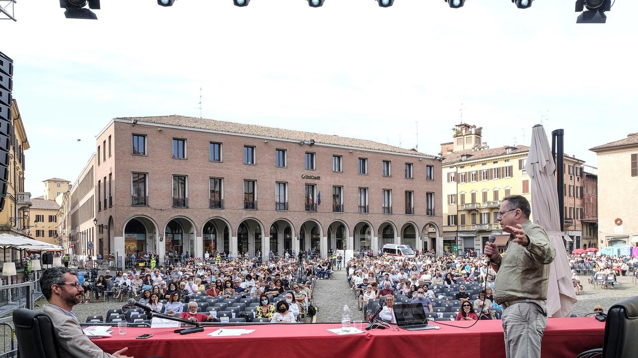 Festival filosofia, una giornata tra algoritmi e intelligenza