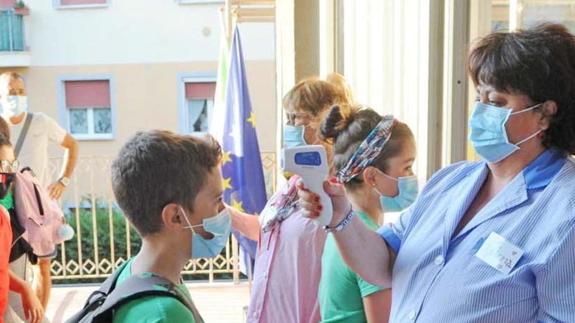 A caccia di termometri frontali Ormai esauriti nelle farmacie