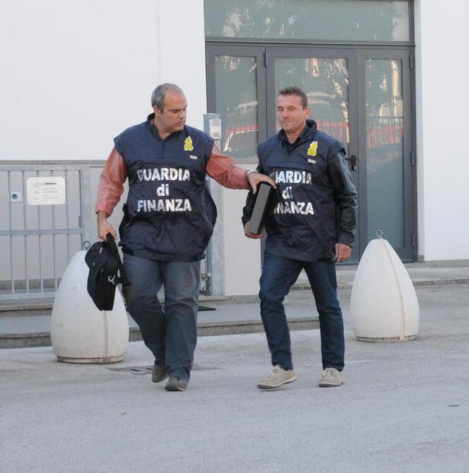 Capuano a processo «Non contabilizzata fattura da 800mila euro»