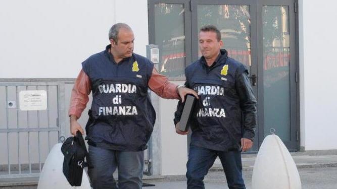 Capuano a processo «Non contabilizzata fattura da 800mila euro»