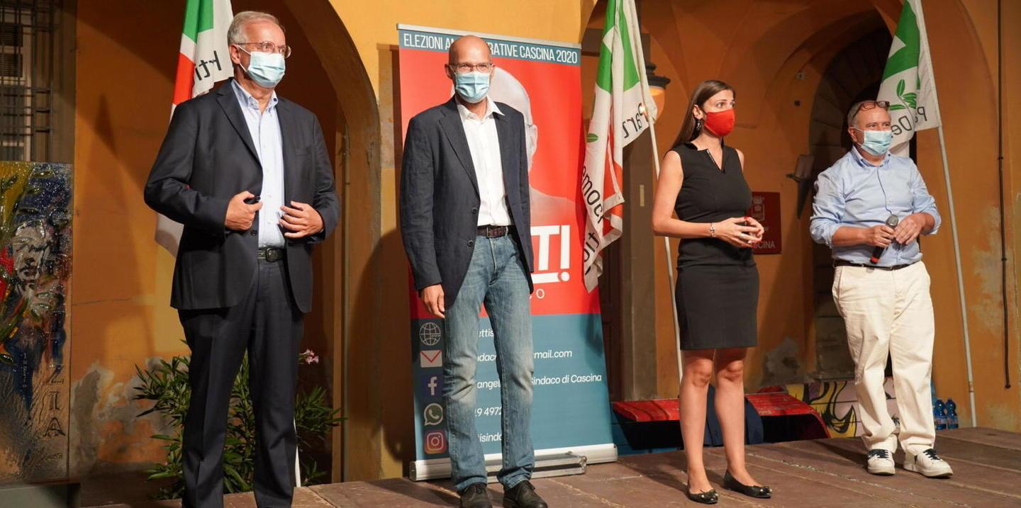 Veltroni su Betti: «Ha esperienza ed è un insegnante, mix ideale per un sindaco»