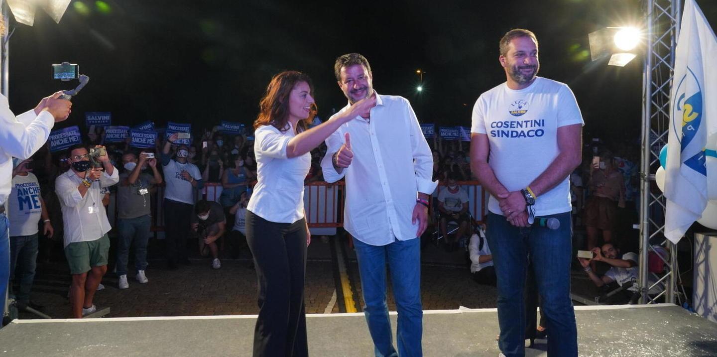Ceccardi torna davanti alla “sua” gente: «Cosentini la persona giusta» 