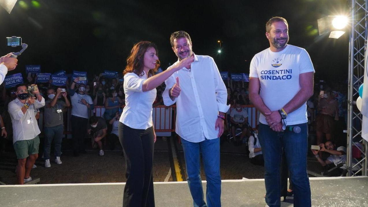 Ceccardi torna davanti alla “sua” gente: «Cosentini la persona giusta»