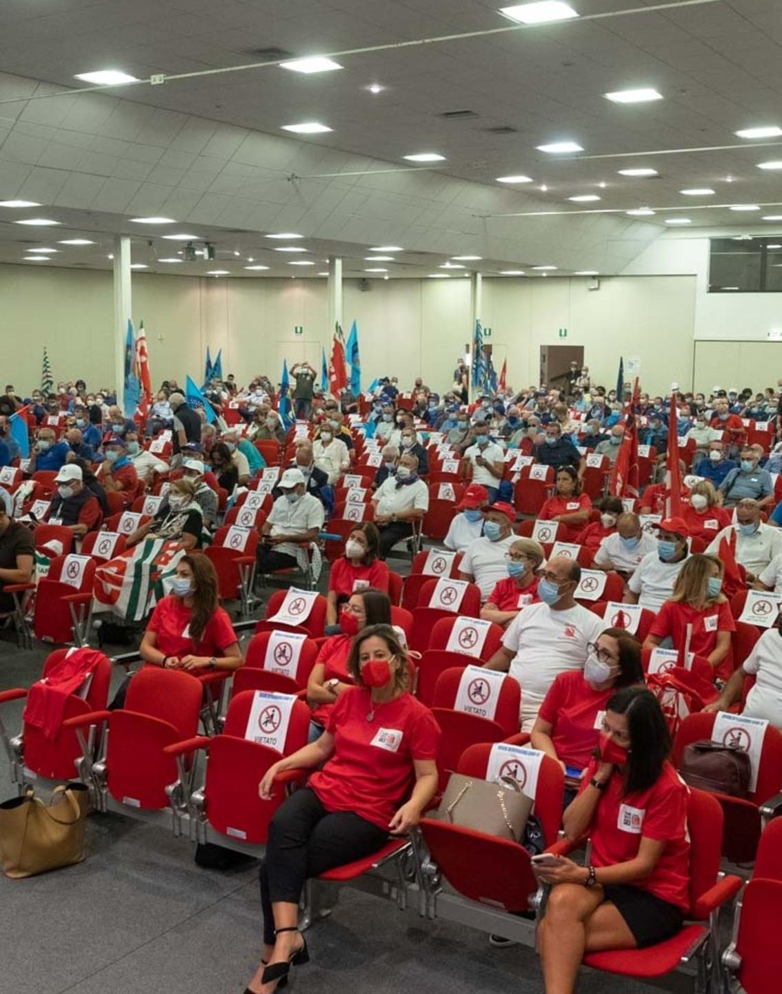 Idee e investimenti per rilanciare l’isola 