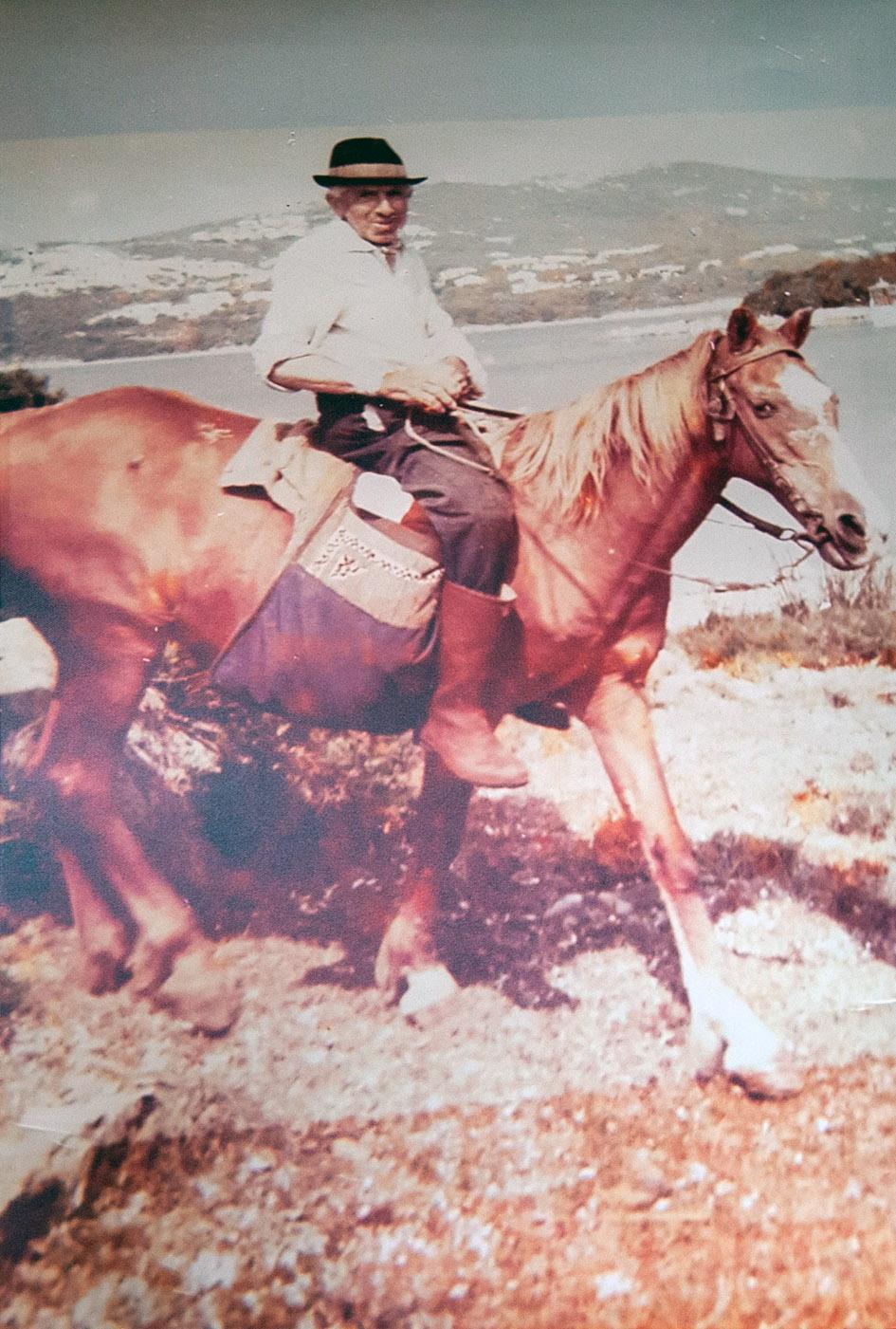 Una vecchia foto di ziu Agnuleddu