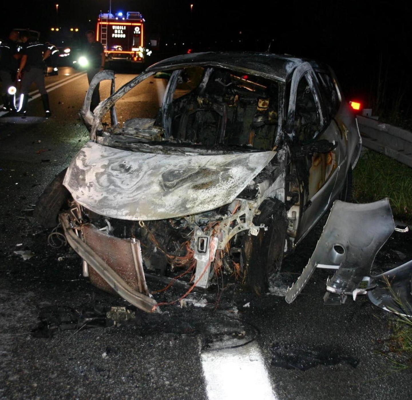 Muore a 26 anni nello schianto in auto 