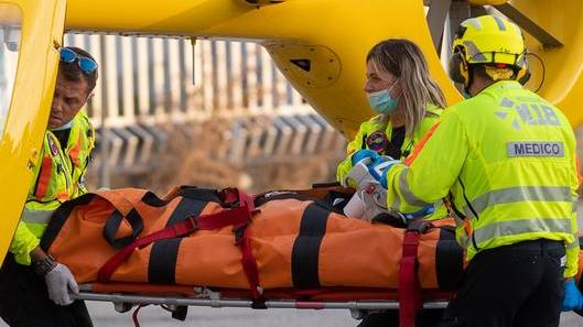 Scontro tra auto e moto Grave un ventiduenne