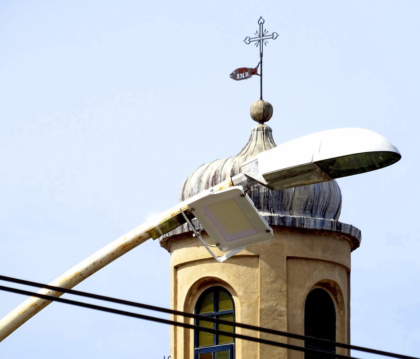 Fari contro il buio a Santa Maria 