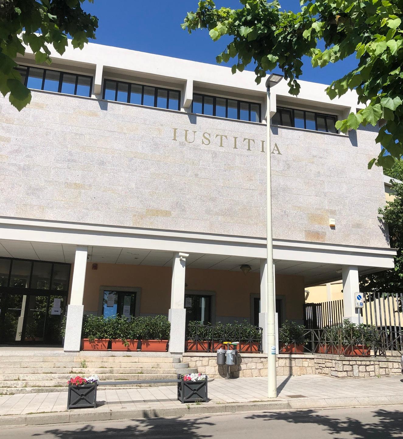 La Procura: «Processate le due maestre» 