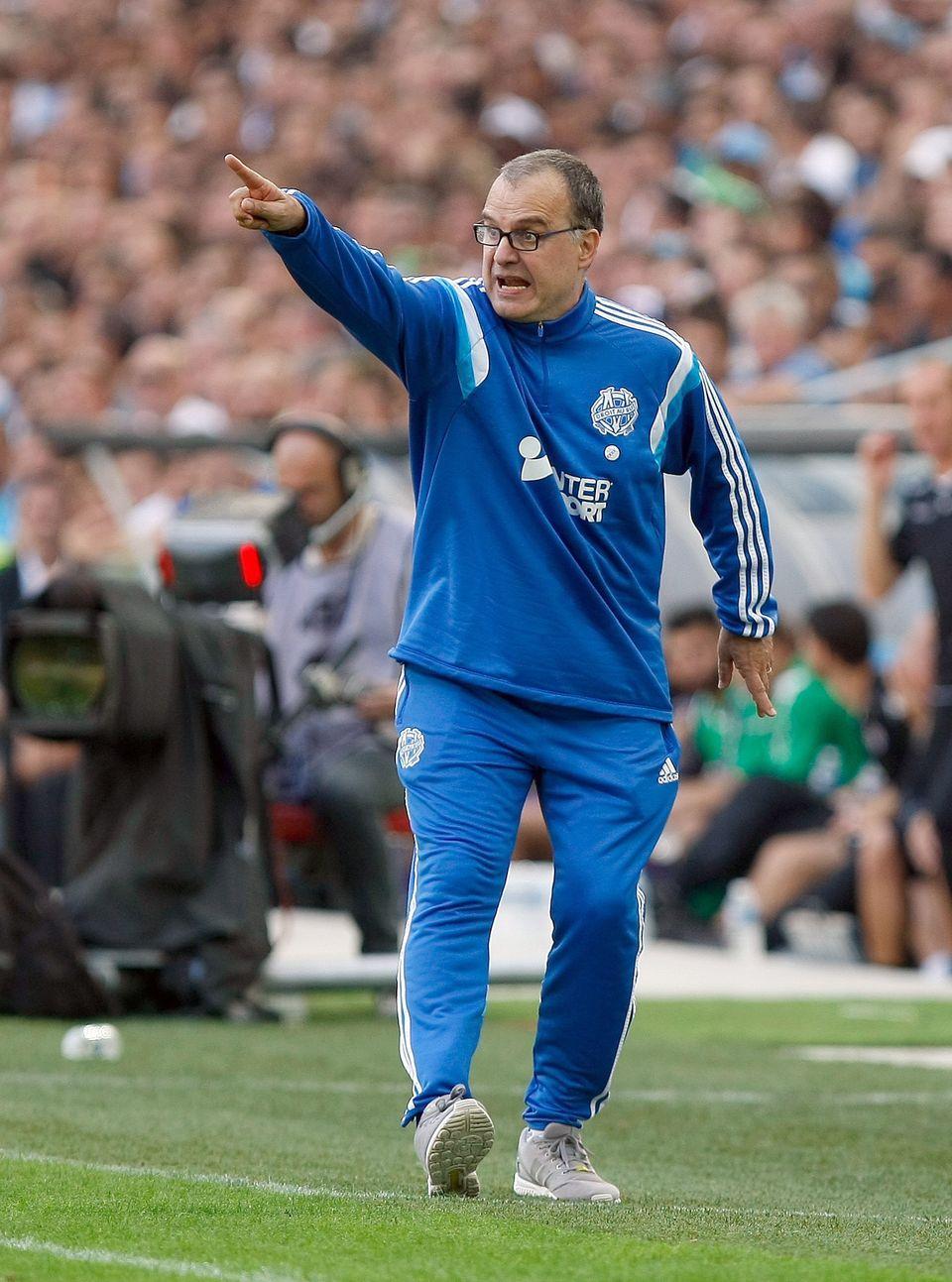 C’è un nuovo luna park in Premier, col “Loco” Bielsa è sagra del gol 