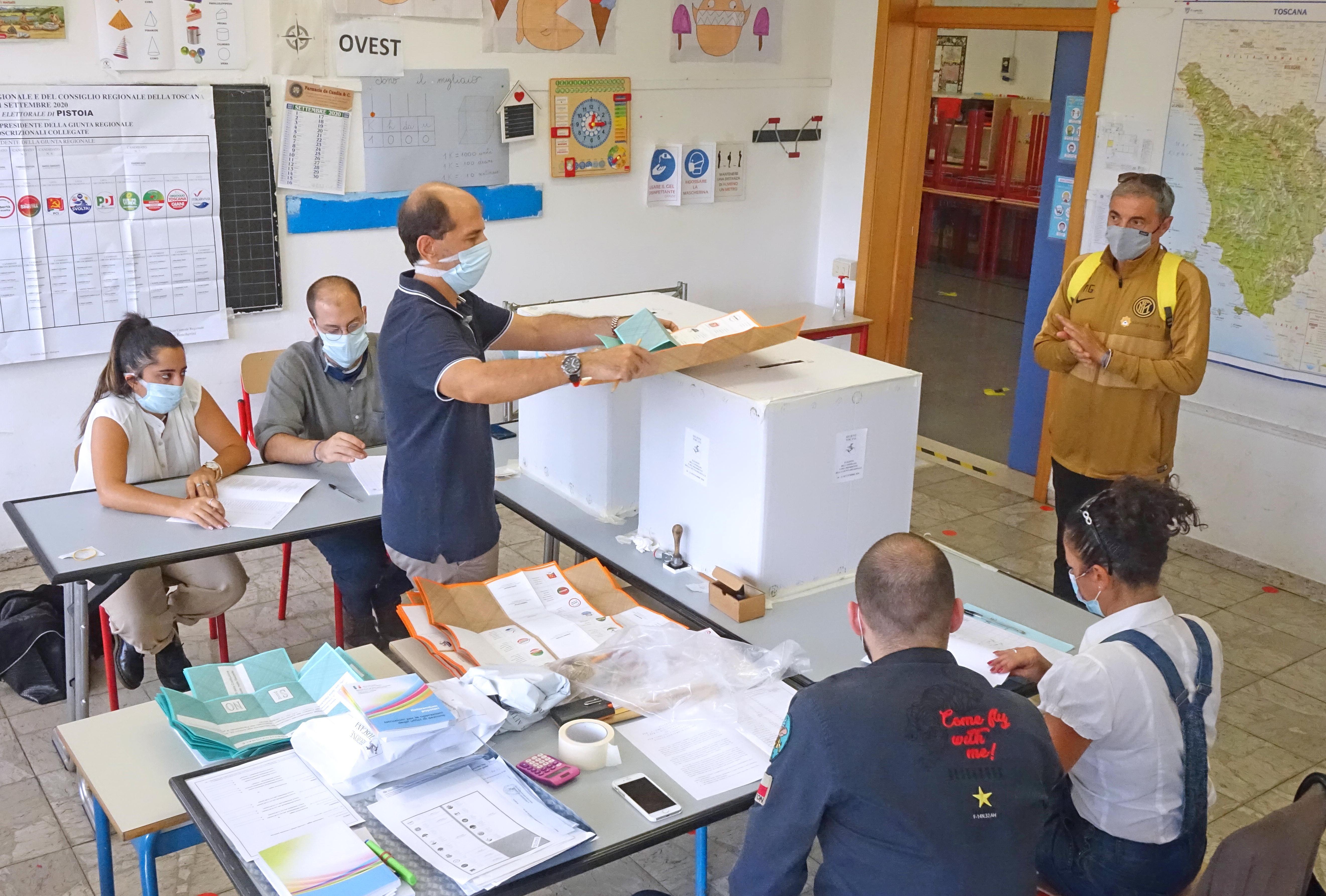 Corsa al voto anche in provincia di Pistoia: 61,67 per cento di votanti, più del 2015 e del 2010