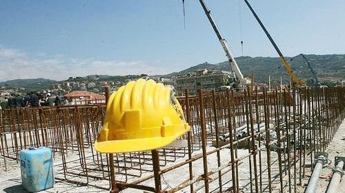 Un cantiere edile: il mercato immobiliare sembra in frenata dopo la crescita degli ultimi anni