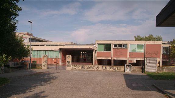 Covid a scuola, altri due casi alla Da Vinci e a Fornaci di Barga