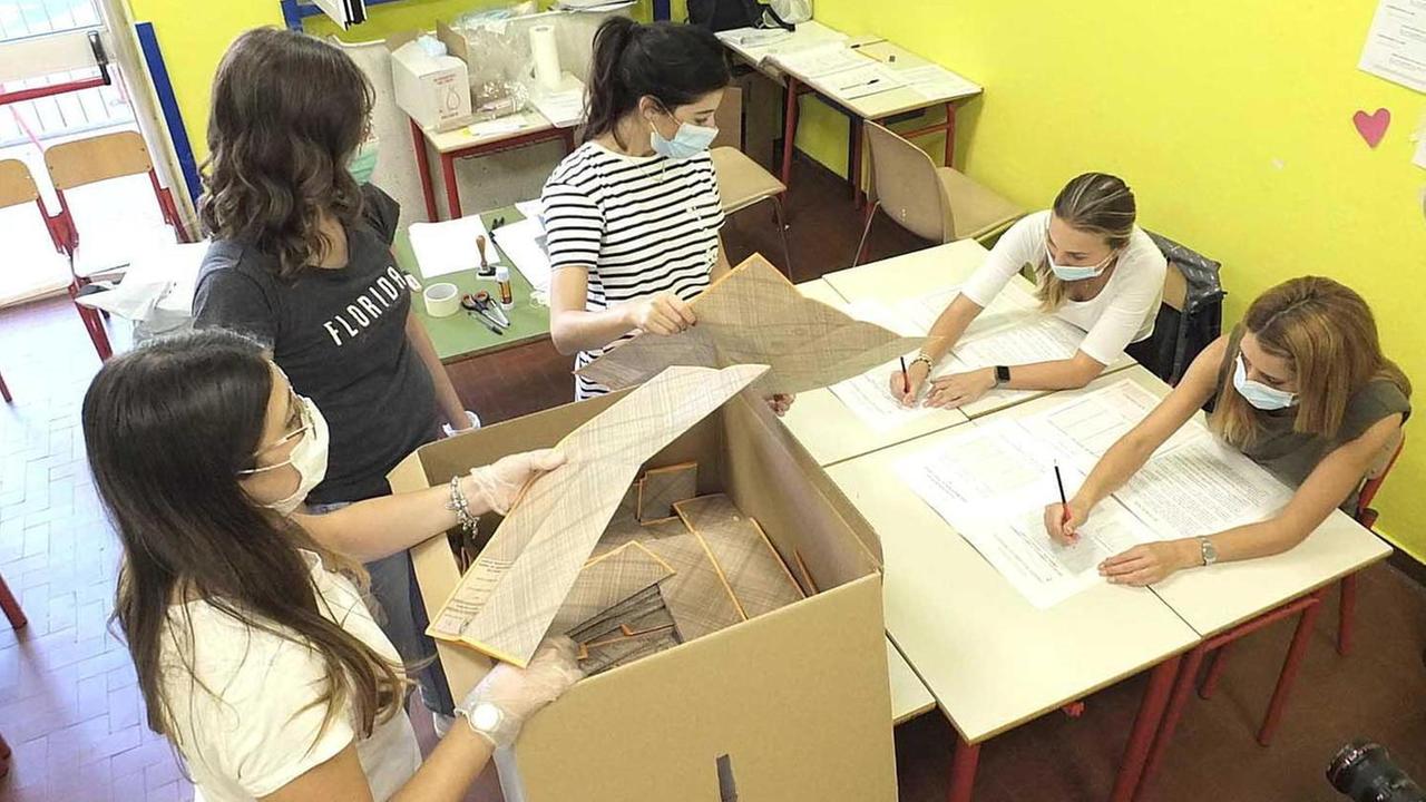 A Livorno il centrosinistra si allarga, a destra cresce l’astro di Fratelli d'Italia - L'analisi