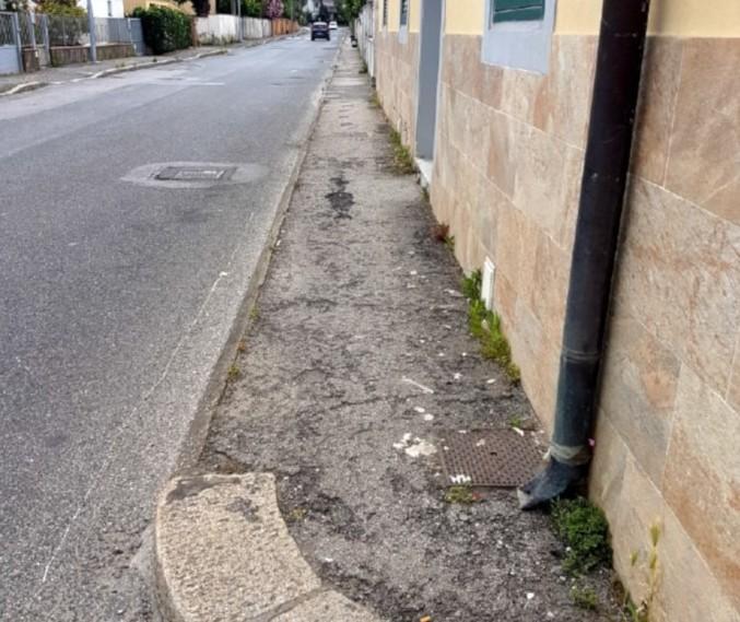 In via di Salviano marciapiedi più sicuri lavori contro le buche 