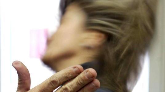 Picchia la compagna da mesi Il giudice allontana un 38enne