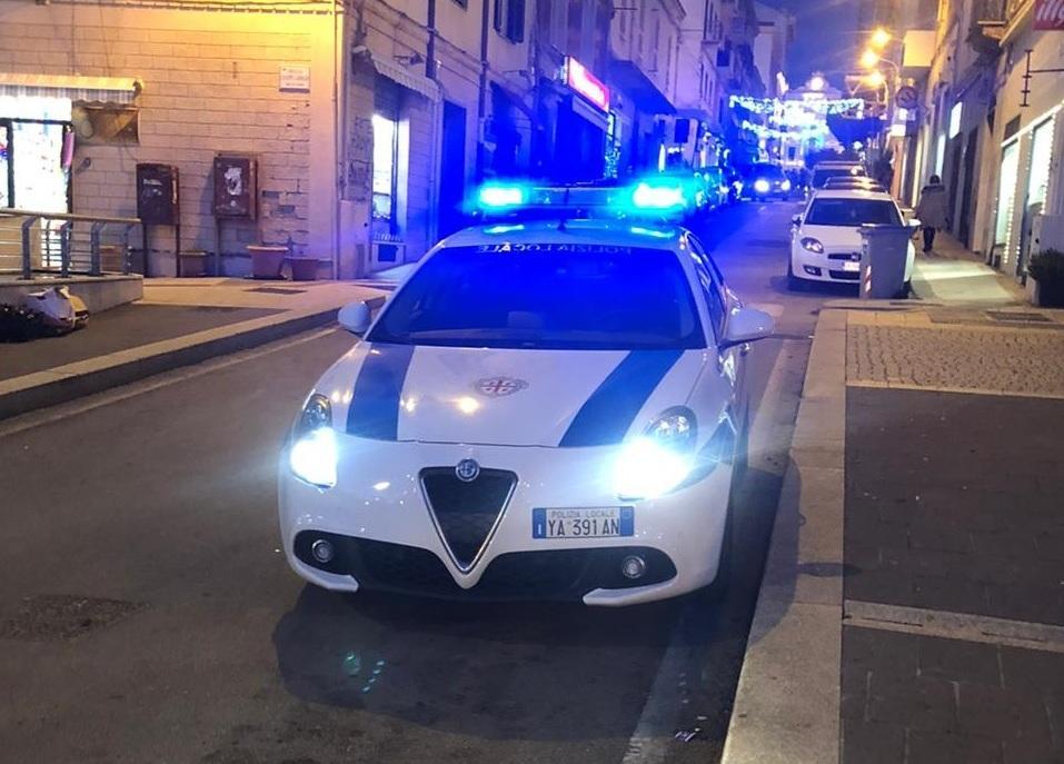 Sassari, ubriaco e senza mascherina: arrestato 