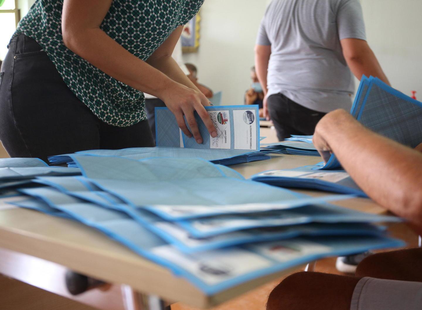 Un voto su 10 in fuga da Fattori per aiutare Giani contro la destra 