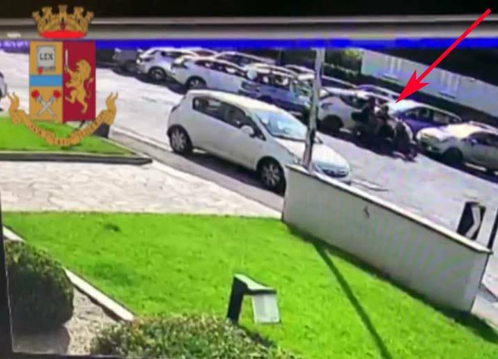 Il fermo immagine divulgato dalla polizia