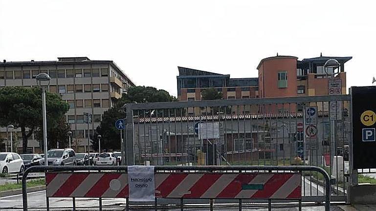 Caos viabilità attorno all’ospedale di Cisanello