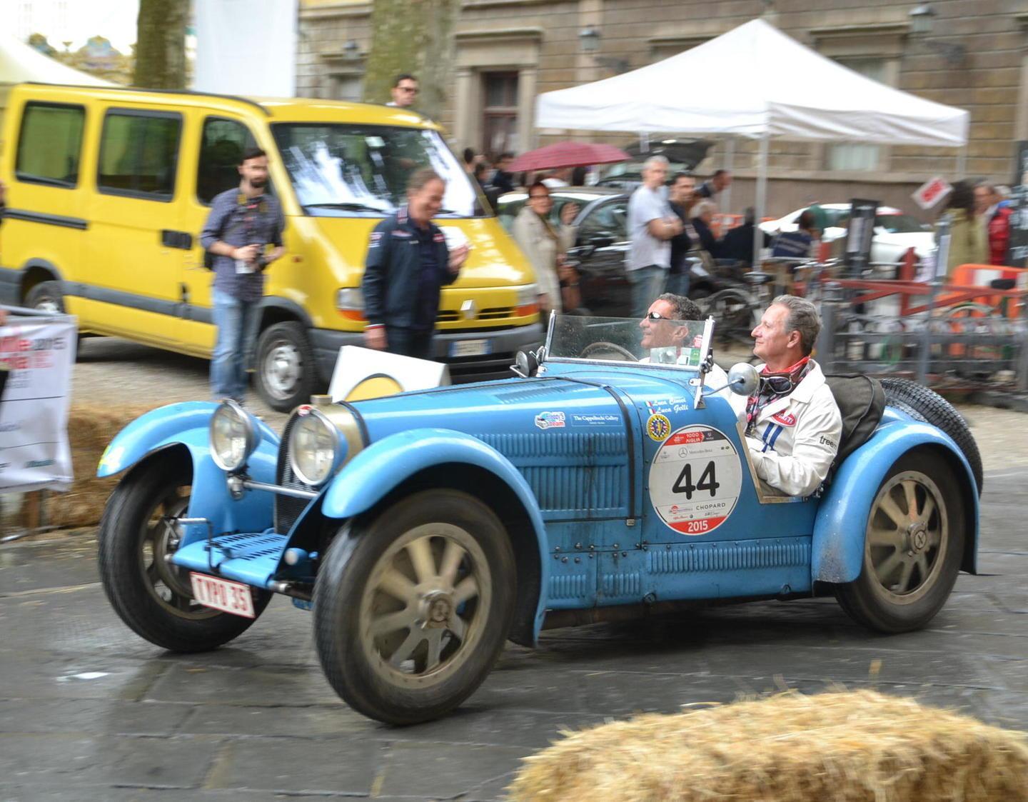 Quando la bellezza viaggia su 4 ruote La 1000 miglia arriva a Capannori 