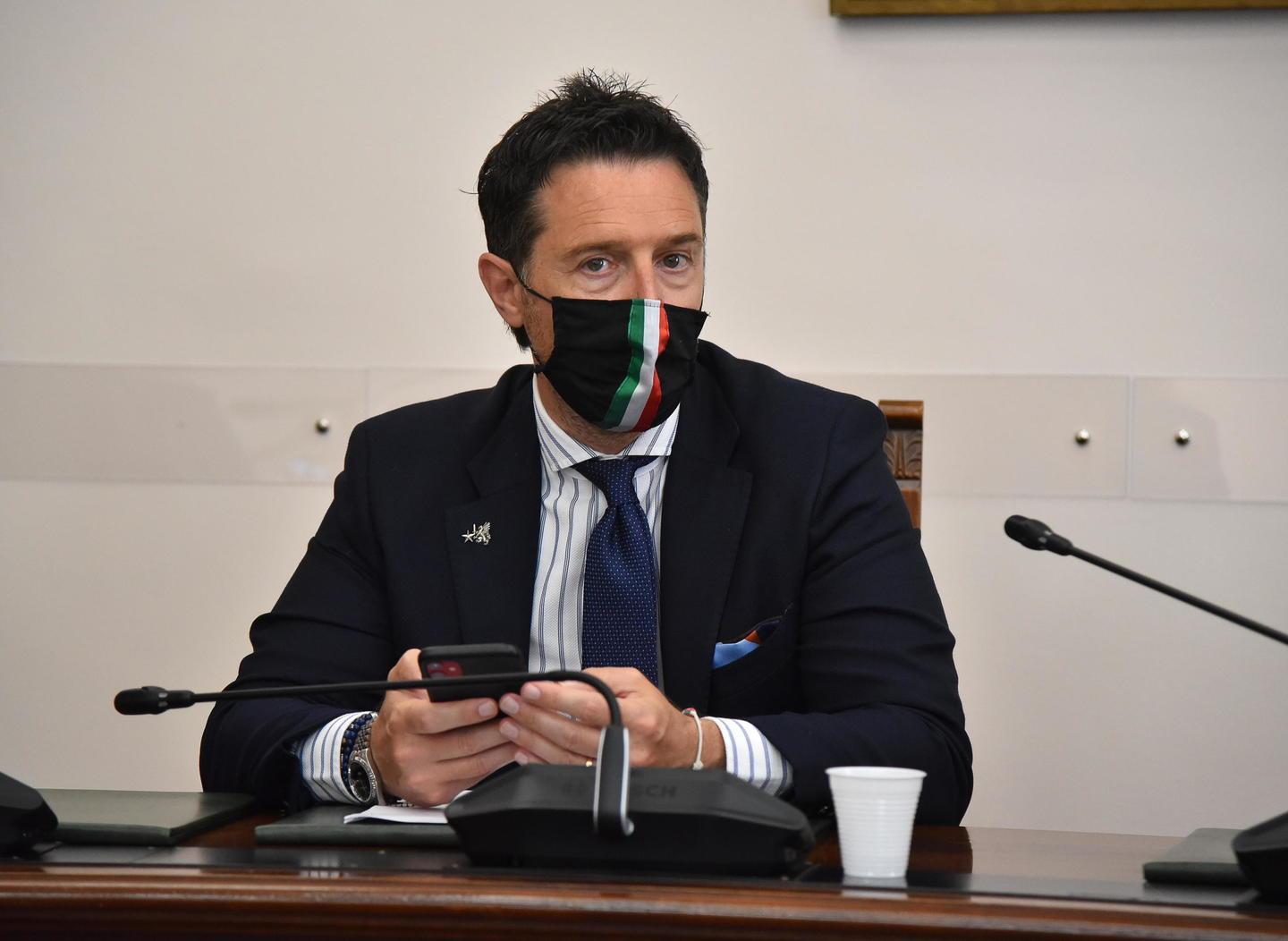 Il balzo di Fratelli d’Italia Lega agganciata a quota 20% 