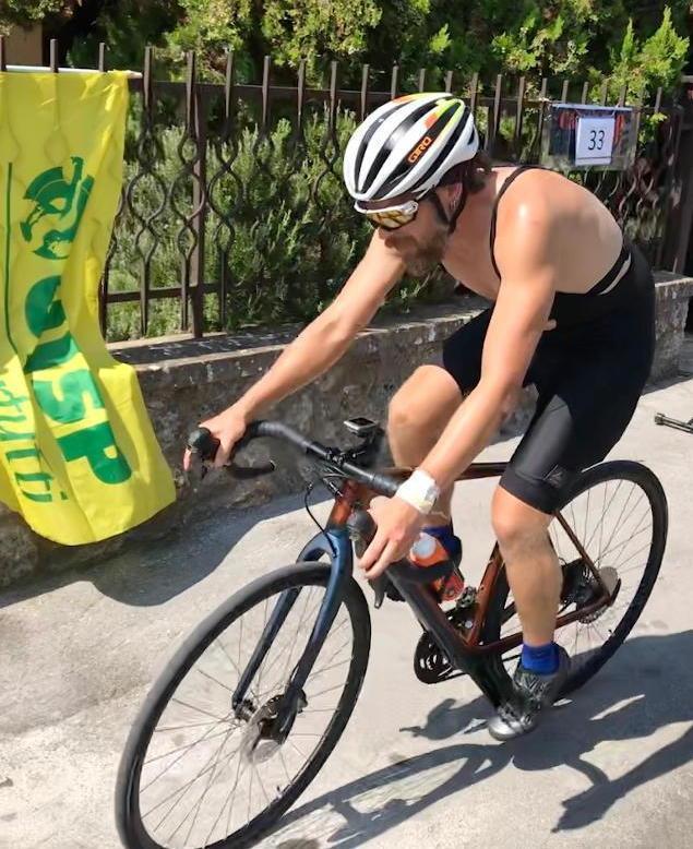Benini ha fatto l’impresa Everesting, 65 scalate