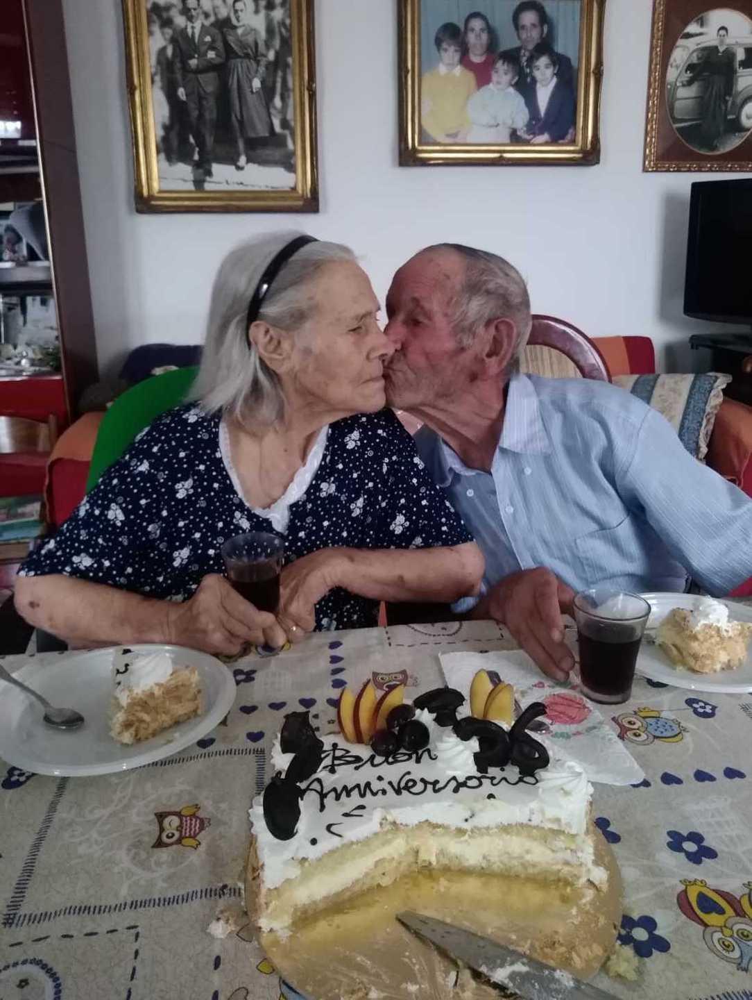 Festa per i nonni e coniugi longevi 