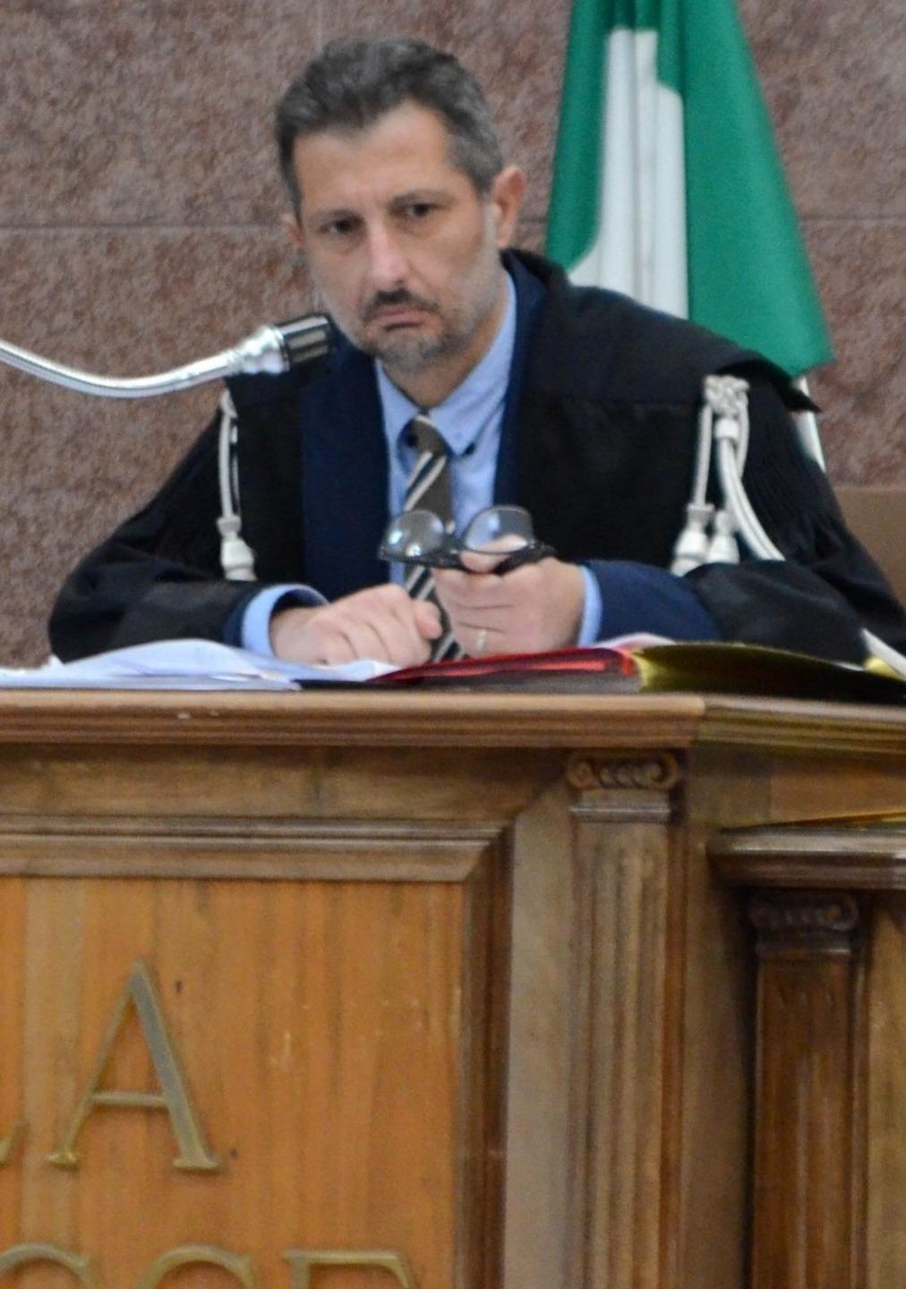 Processo Dore un video in aula: «Pestategli la mano» 