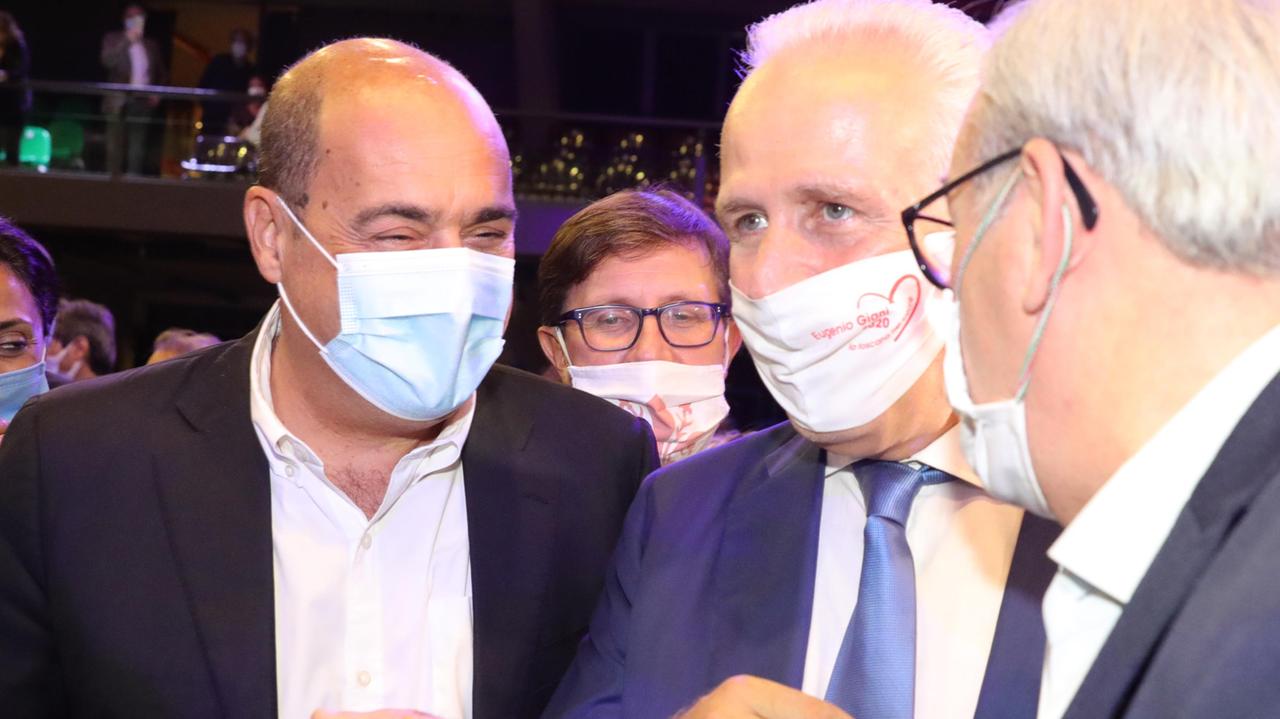Giani festeggia con Zinga e Renzi: «Un assessorato anche alla Sinistra»