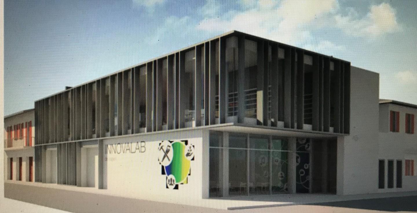 Si demolisce l’ex biblioteca di via del Popolo: ecco cosa ci nascerà