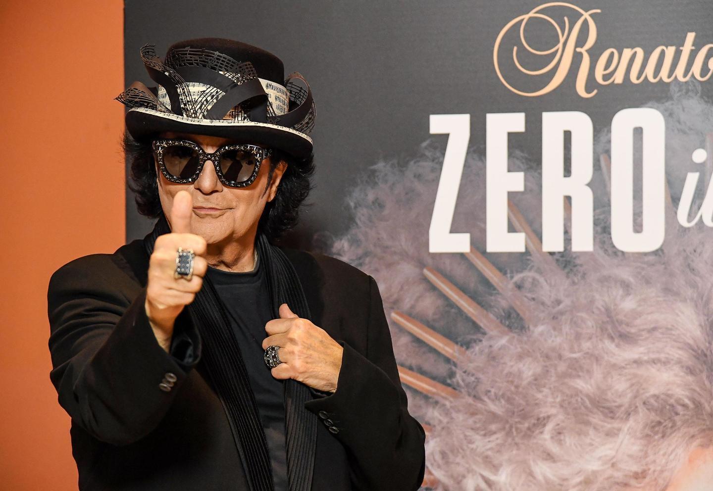 Renato Zero: «Dal boa alla maturità: ora canto la riflessione» 