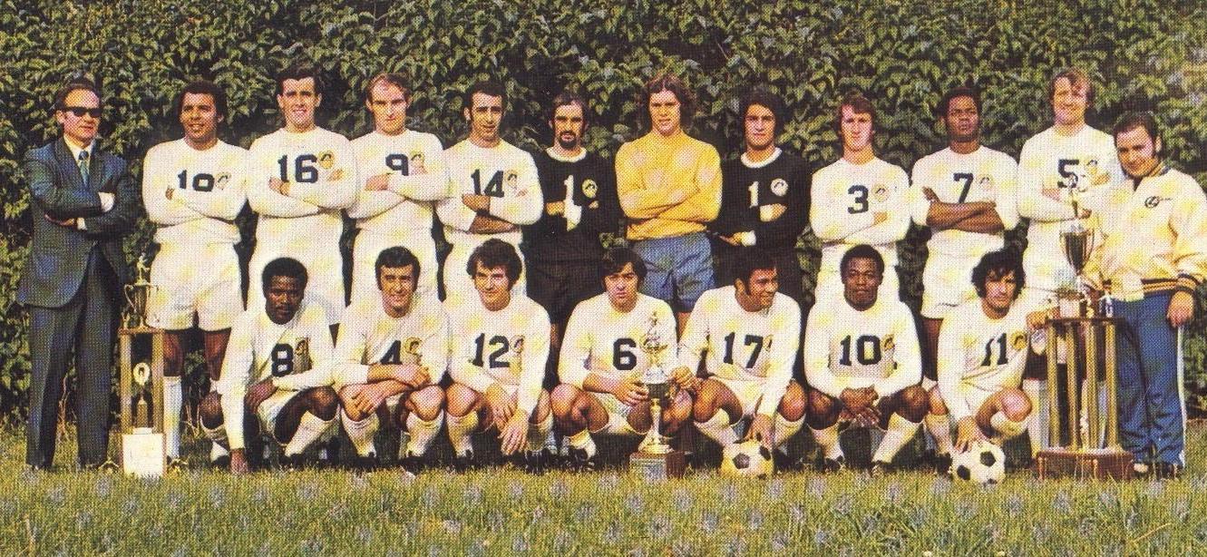 La formazione del Rochester Lancers: Adolfo Gori è in prima fila con la maglia numero 4