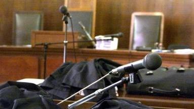 Minaccia di far saltare in aria la casa comprata all’asta