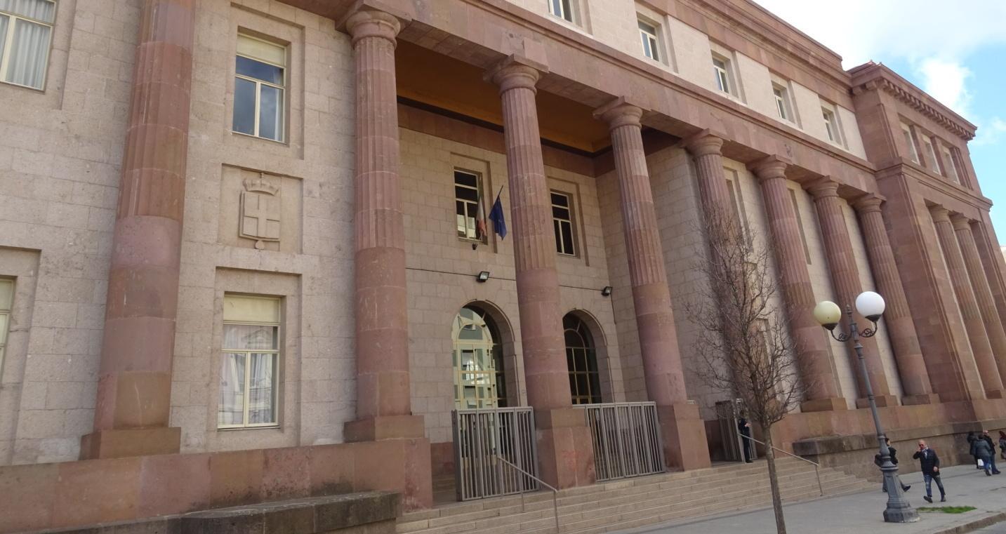 Sassari, morì dopo una caduta: due a giudizio 