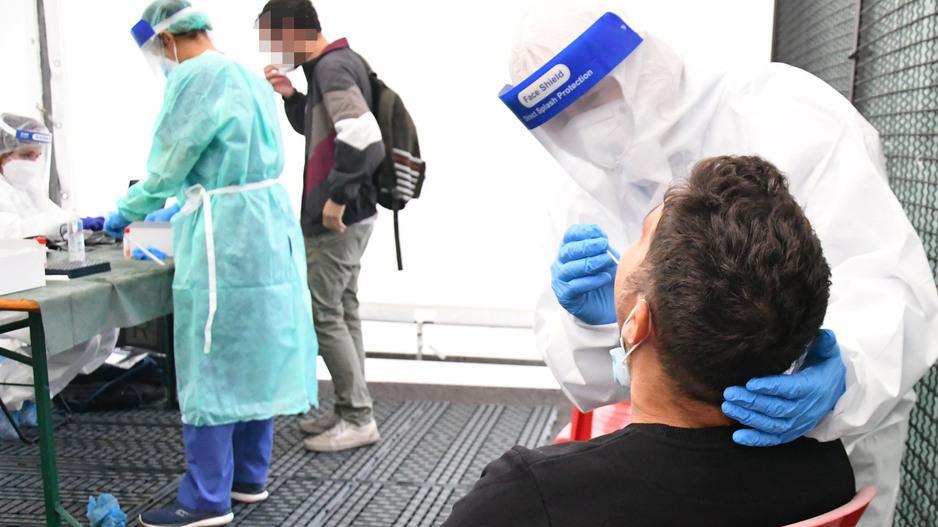 Tre nuovi positivi nelle scuole ferraresi, tamponi a 200 tra studenti e insegnanti