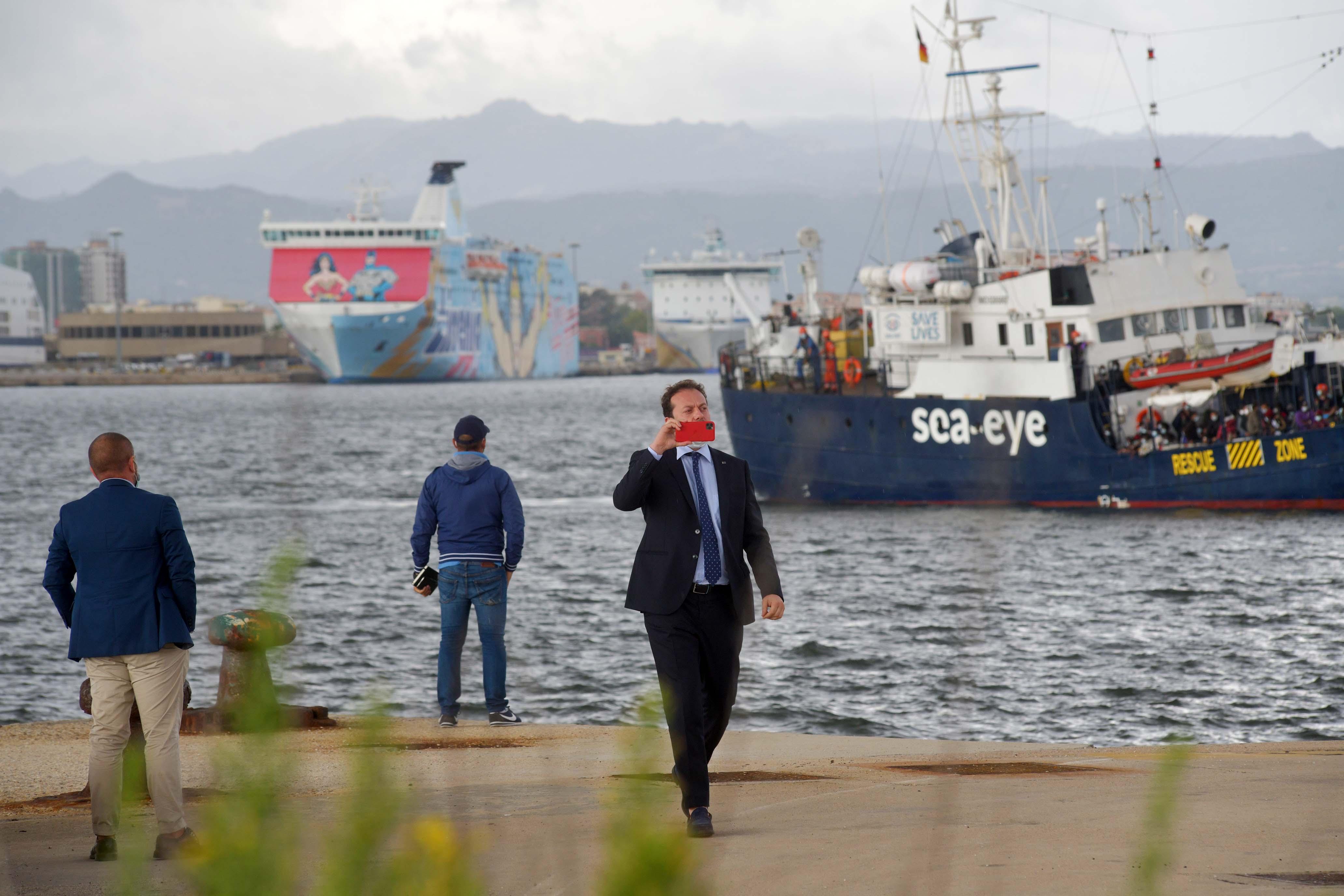 Migranti, l'assessore olbiese Balata: "Quello di Zoffili un teatrino a favore di camera per facili consensi" 