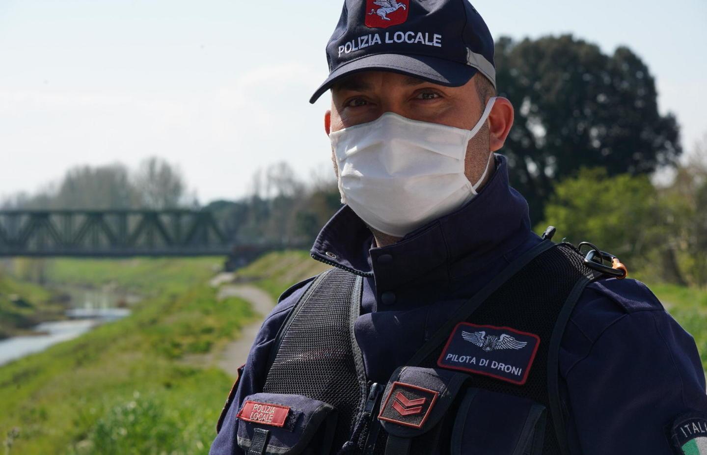 Mascherina tutto il giorno, i Comuni in ordine sparso 