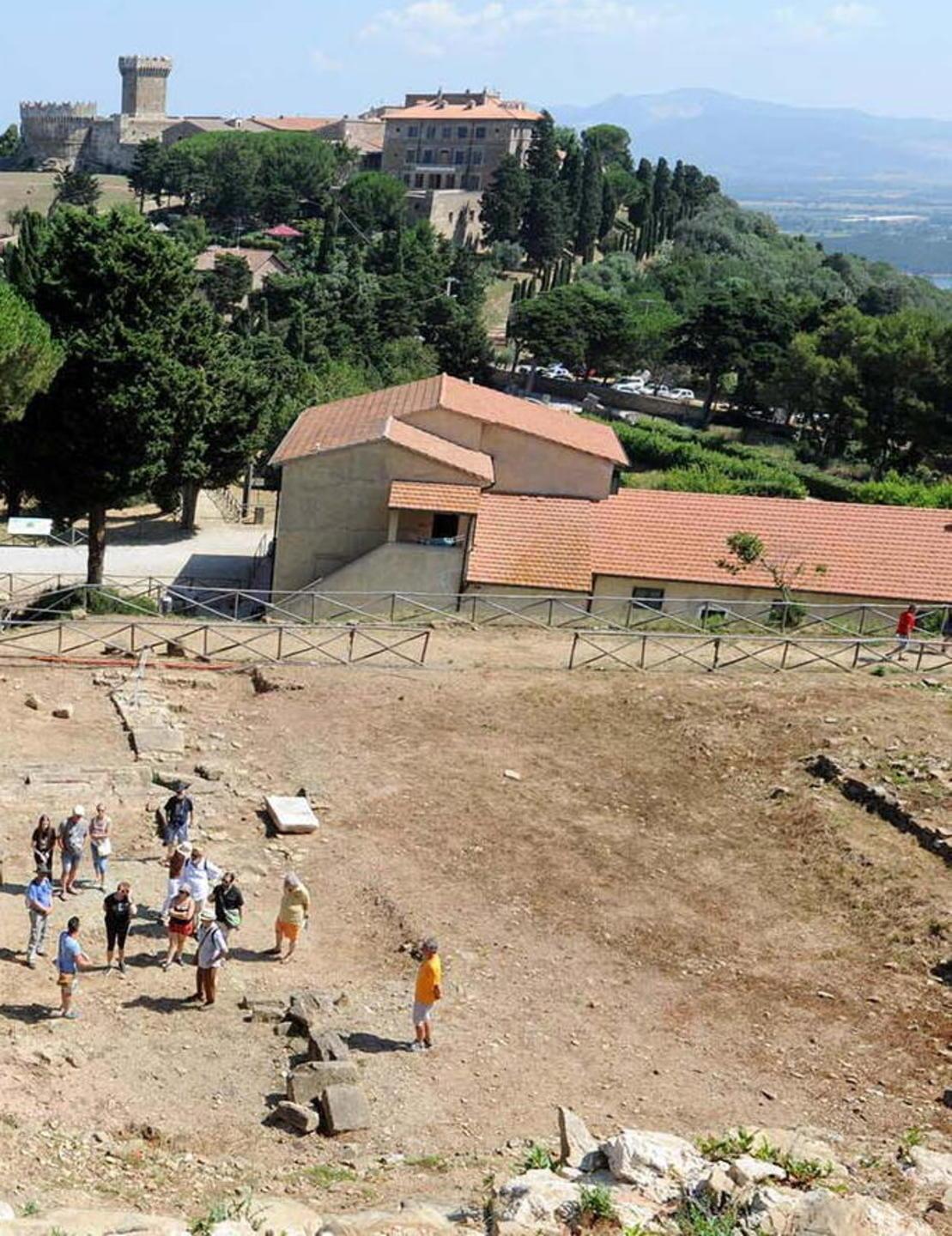 Foresteria nell’acropoli usata dall’Ad Tognoli Dibattito in consiglio 