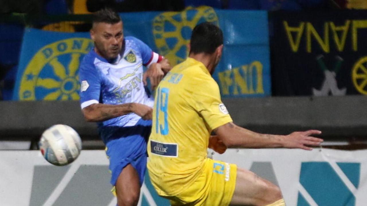 Pro Livorno, girone duro Prato e Aglianese super