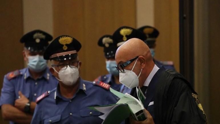 Pestaggio, in due rimangono in carcere Per il giudice sono i picchiatori del blitz