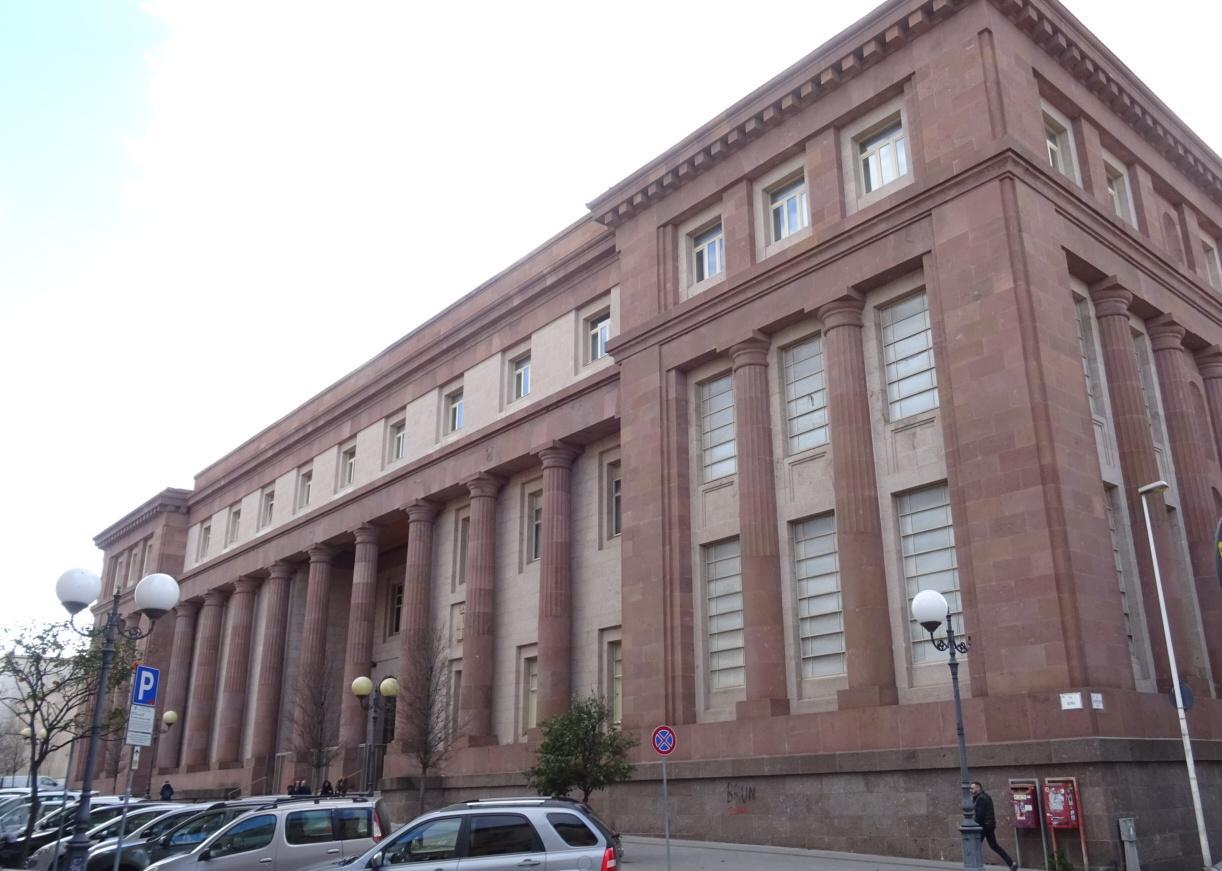 Suicida dopo la fuga, tre assolti 