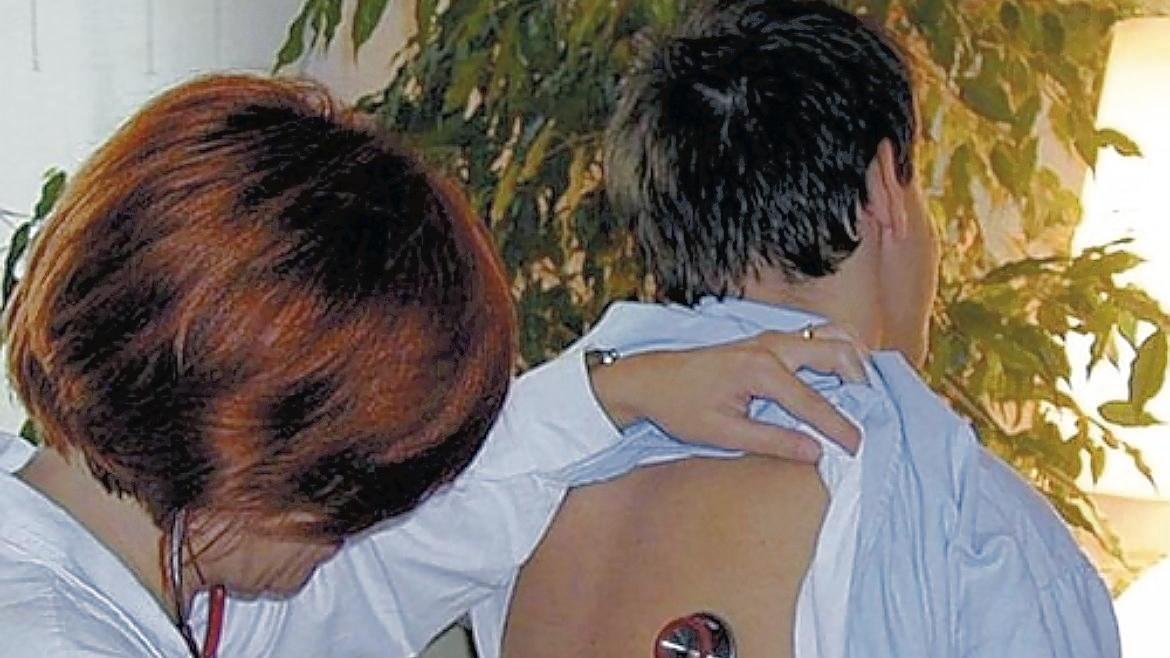 Una visita medica (foto d'archivio scattata prima dell'epidemia di coronavirus)