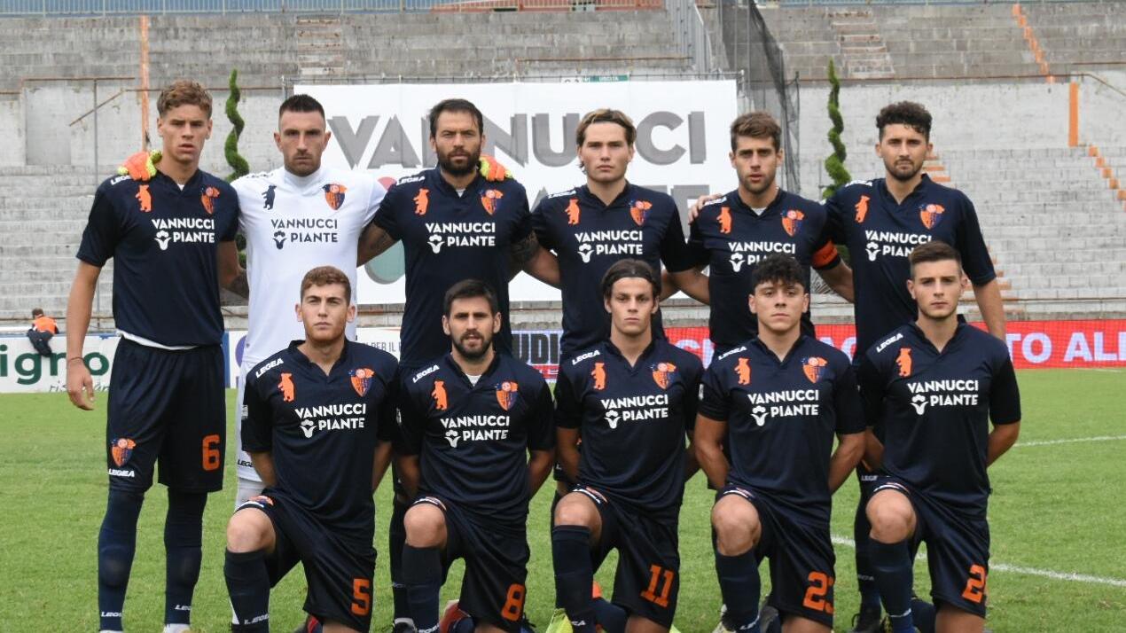 La prima Pistoiese del campionato 2020/2021 (foto agenzia Gori)