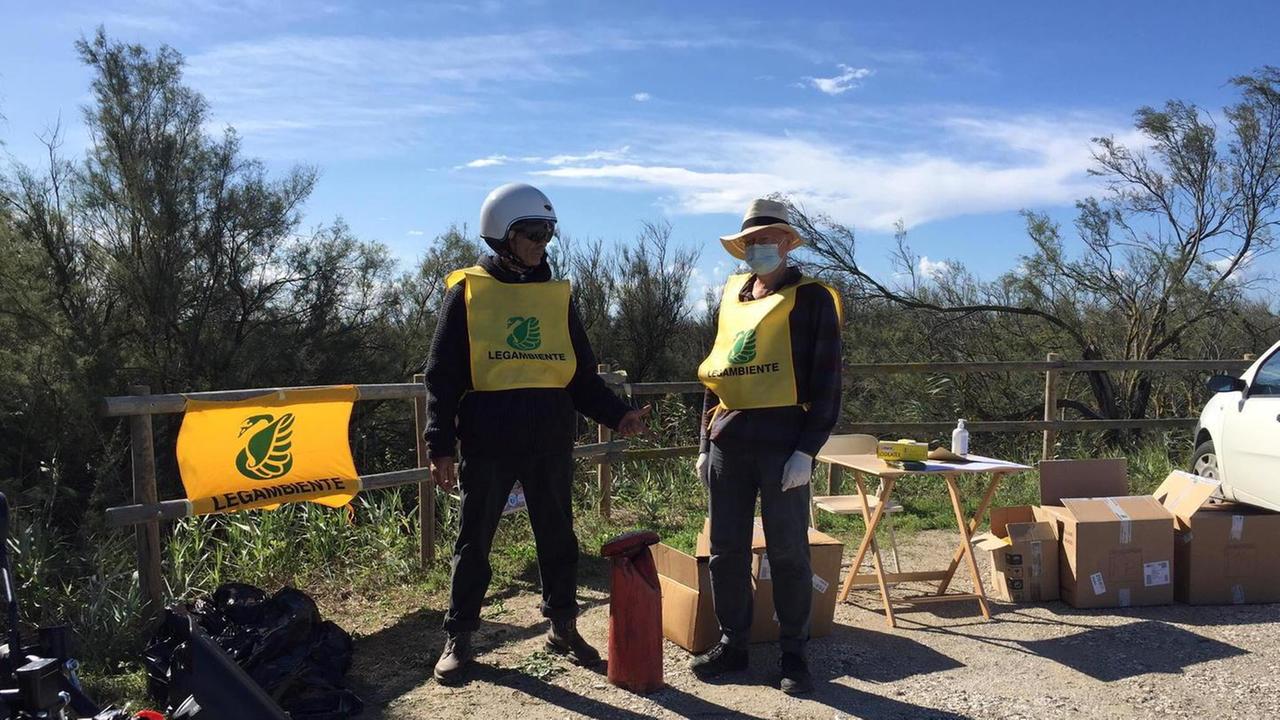 Mattinata al Quagliodromo Via lamiere e tanta plastica